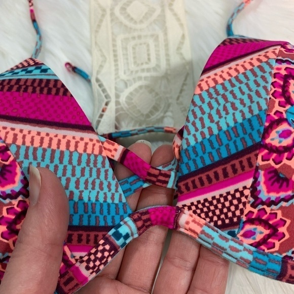 NWOT Shade & Shore Halter Push-up Bikini Top - Picture 6 of 12